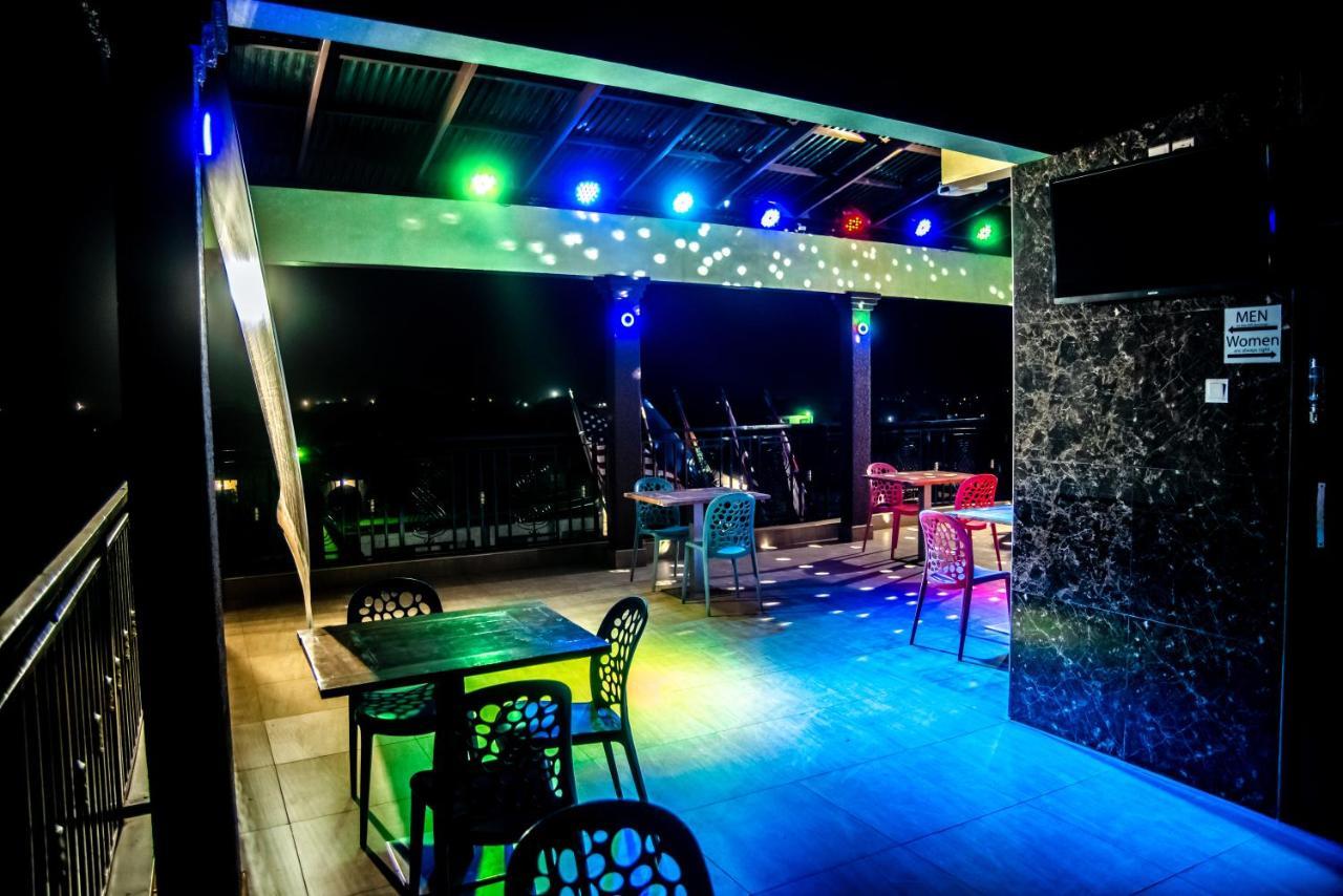 Homey Lodge Kumasi Esterno foto