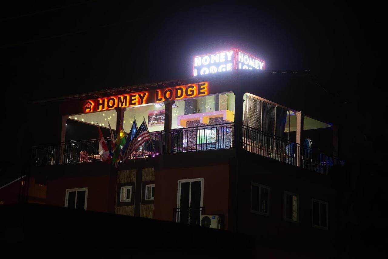Homey Lodge Kumasi Esterno foto