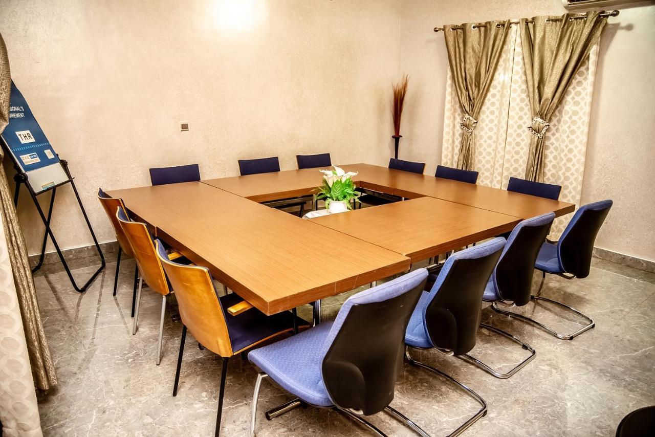 Homey Lodge Kumasi Esterno foto