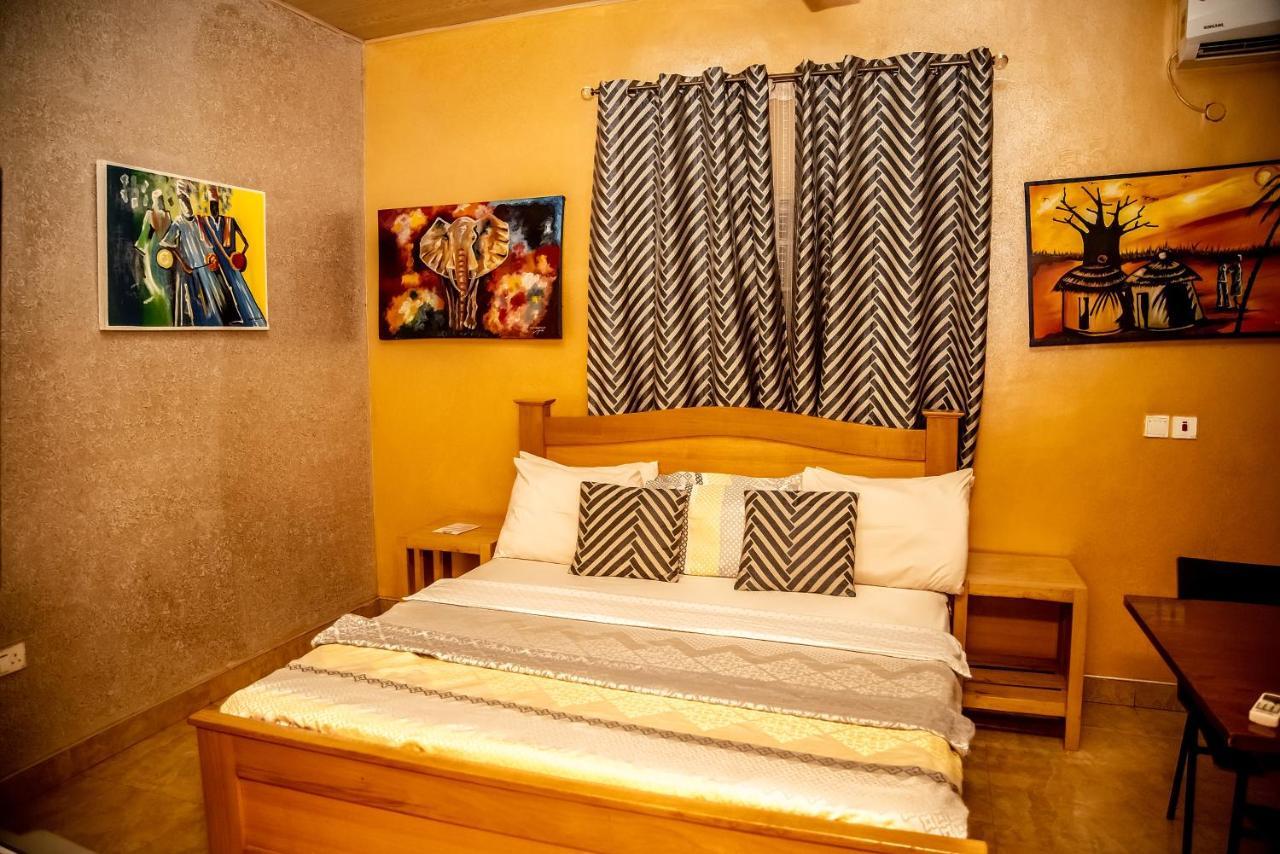 Homey Lodge Kumasi Esterno foto